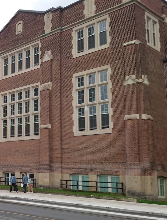 Schools and education near The Bridleway in Ontario